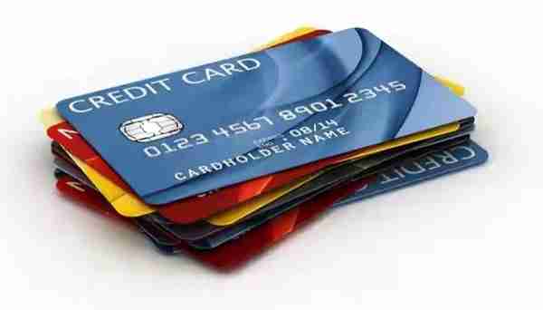 有几张信用卡，每次都是互相还款，但是我发现越欠越多，怎么办？