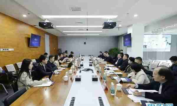 这位市委书记，在京2天与6家企业领导座谈