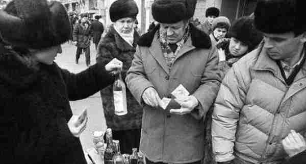 1980年，苏联大量邀请外国企业投资，为何偌大的市场无人买账？