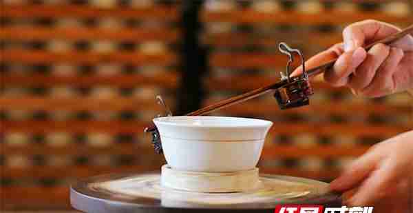从一片陶瓷的前世今生，看“中国界牌”如何逆天改命