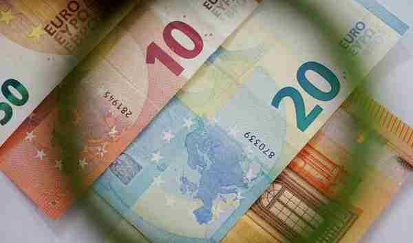 欧洲央行11年来首次加息 欧元对人民币中间价涨了166个基点