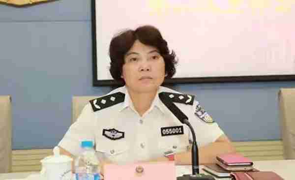 警界耻辱！上海女局长唐丽娜被判12年，频繁出入会所，敛财2401万