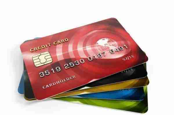 信用卡用户“套现”、“养卡”行为，银行会如何处理？或许会坐牢