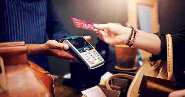 招商银行信用卡“科技进化论”