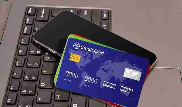 「收藏」信用卡终身免年费的几个技巧解读