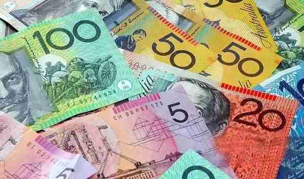 澳元兑换人民币一路震荡下跌，预计表现不佳的态势将持续到明年