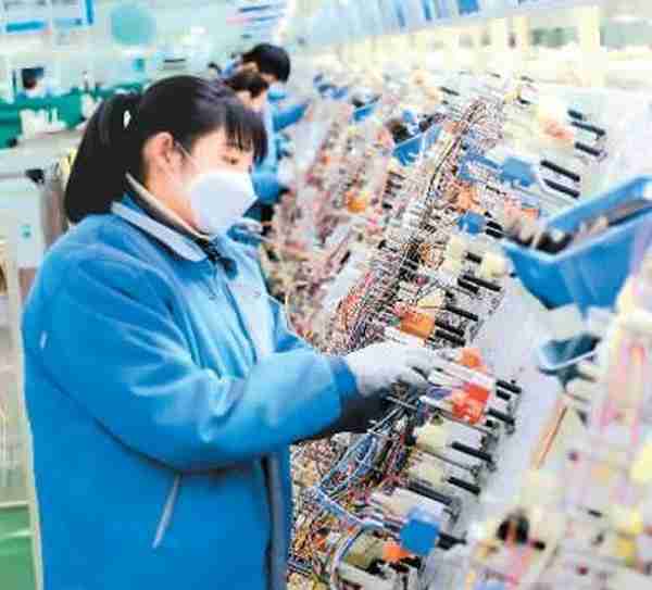 中国企业正逐步恢复往日的繁忙——“中国制造”加力稳住全球供应链