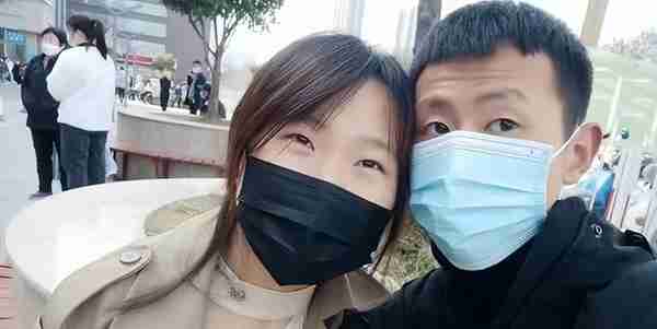 上海41岁女博士11条征婚标准引关注，要求不要太高，还是拜月老吧