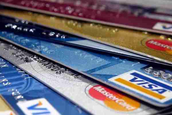 为什么出行旅游办理一张信用卡是“必须的”？