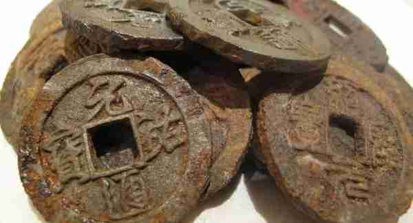 古代从使用铜币变成纸币，这个过程经历了什么