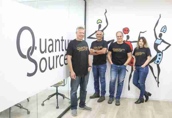 Quantum Source：致力于抢先实现百万光量子比特