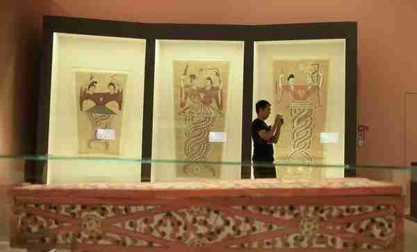 《国家宝藏》绢画来国博 高等级新疆文物开大展