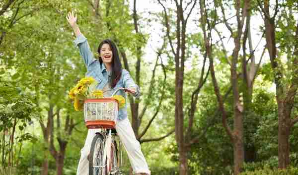 骑游上海五个新城，携春风赏繁花