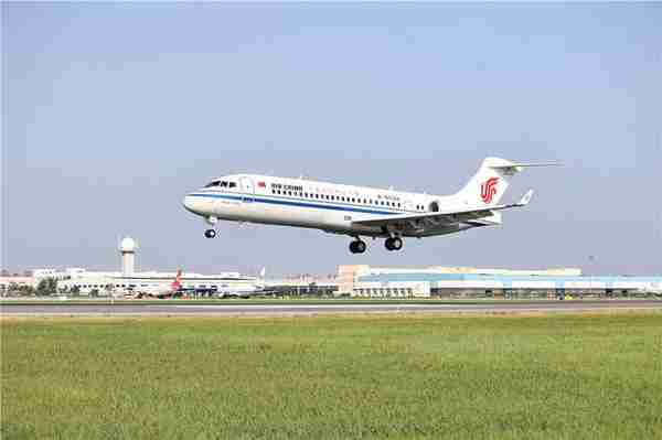第2000架的突破——天津盐碱滩崛起世界第二大飞机租赁中心