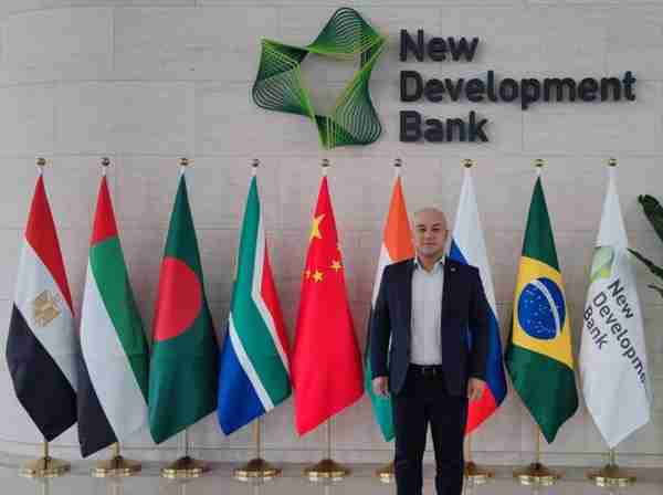 o Brasil deve trabalhar com outros países do BRICS para a multipolarização do mundo