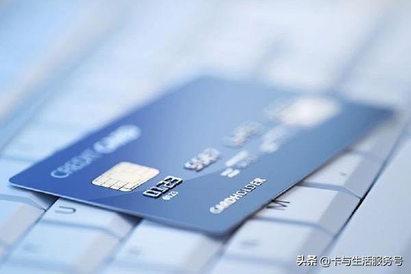「新卡」招商银行自由人生信用卡，经典白也会温暖升级？