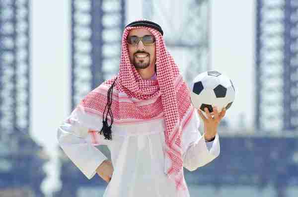 举办世界杯的卡塔尔，到底是一个怎样的神仙土豪国家？